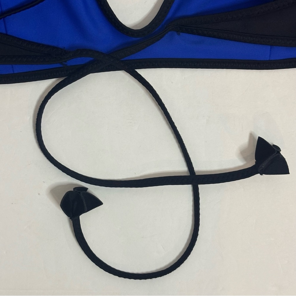 Lululemon Surf To Sand Black Blue Reversible Triangle Convertible Tie Bikini Top - Picture 8 of 9